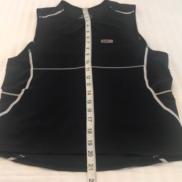 Louis Garneau Black Cyclist Tank Size Medium - Picture 10 of 10